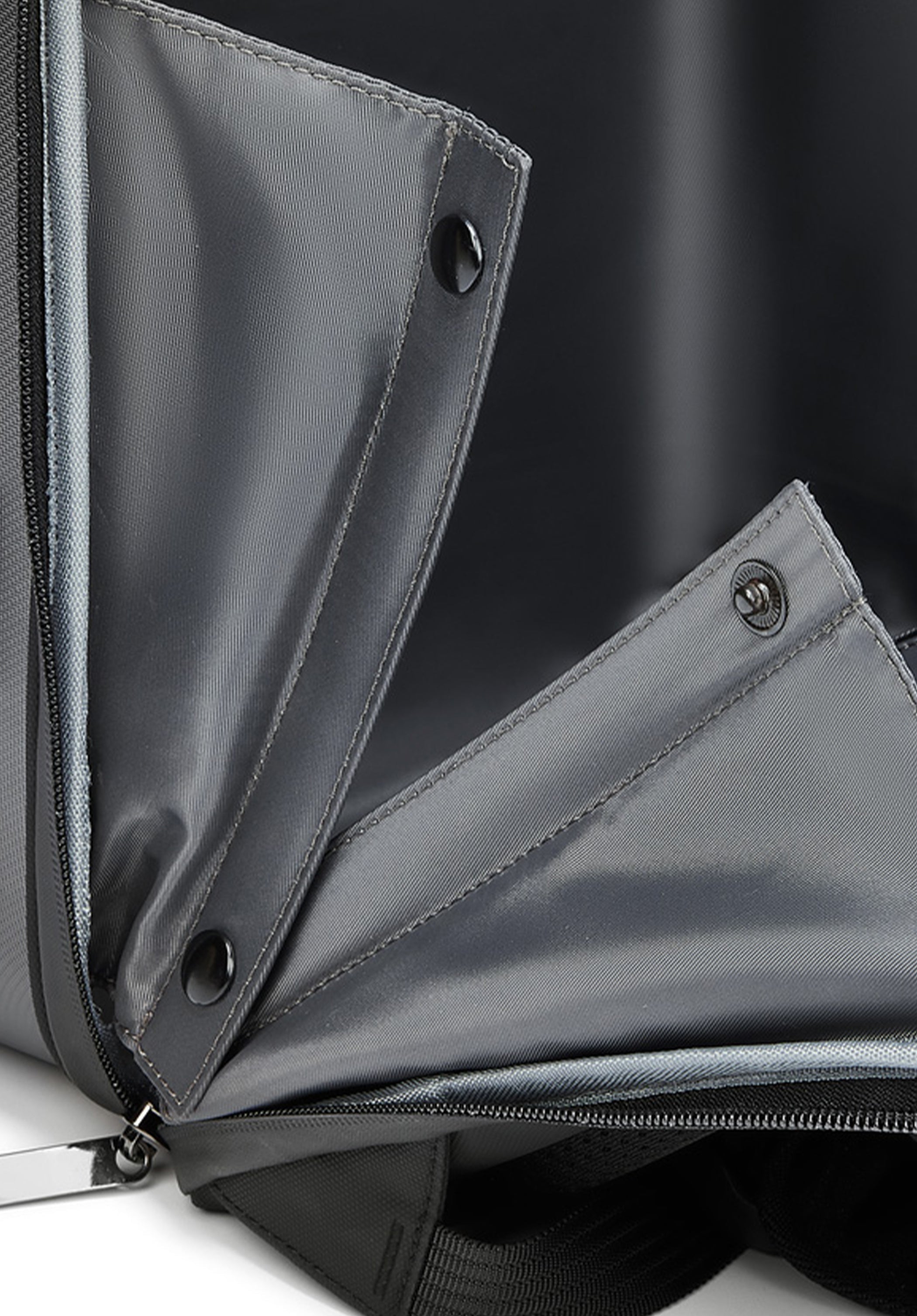 VICTOR PEARL HARDSHELL BAGPACK