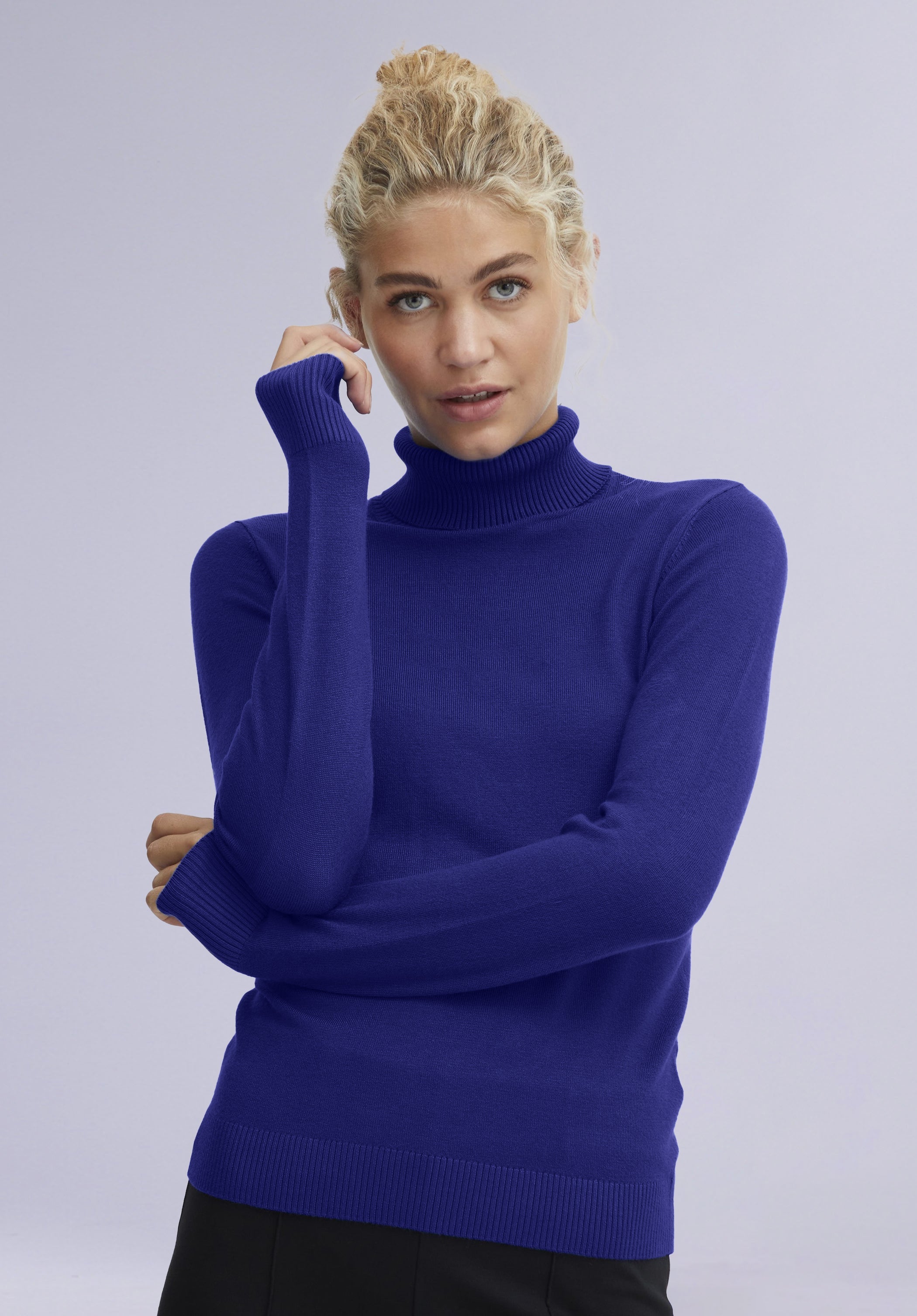 AZURE MERINO HIGH NECK