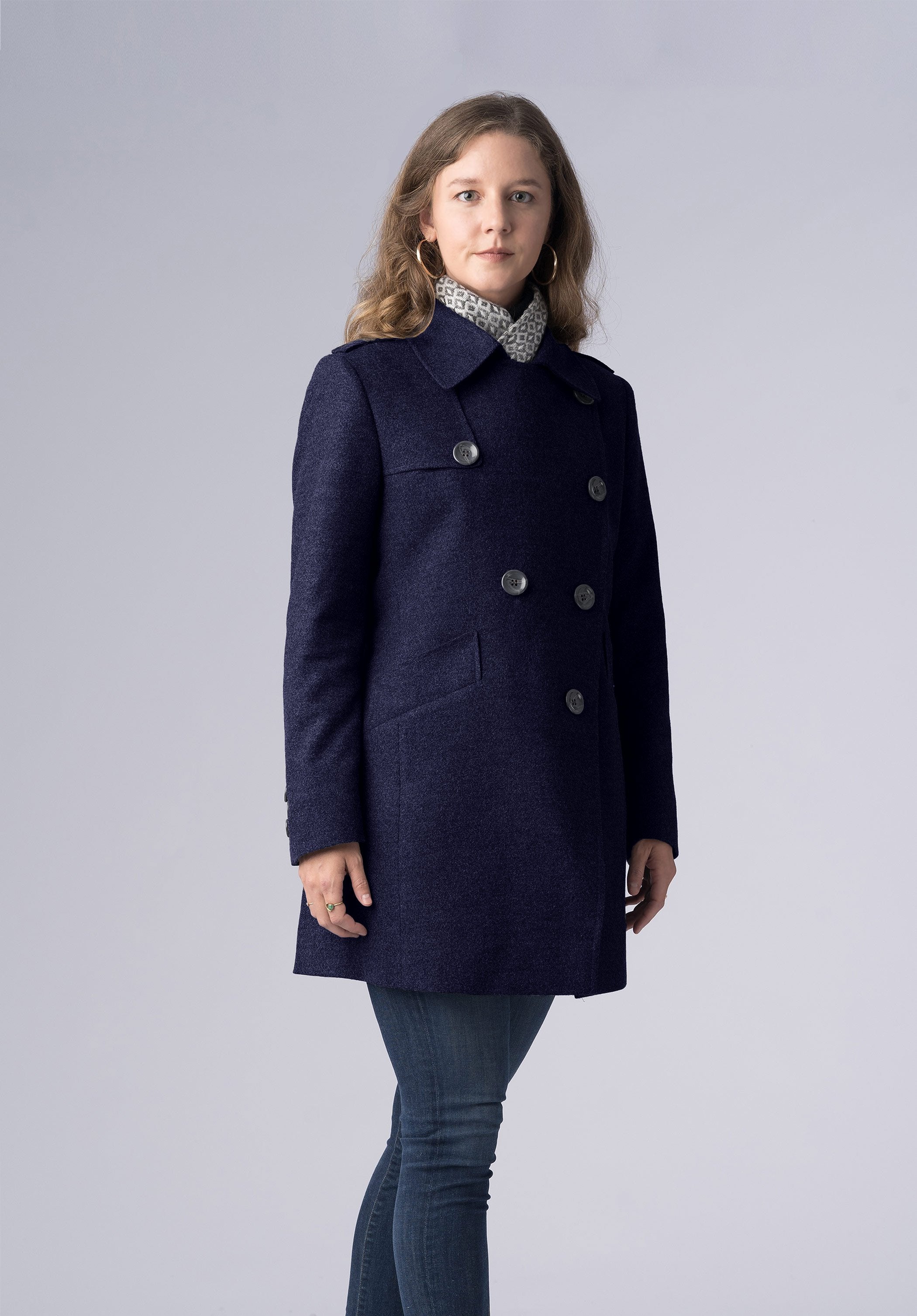 double breasted short woolen- 
coat