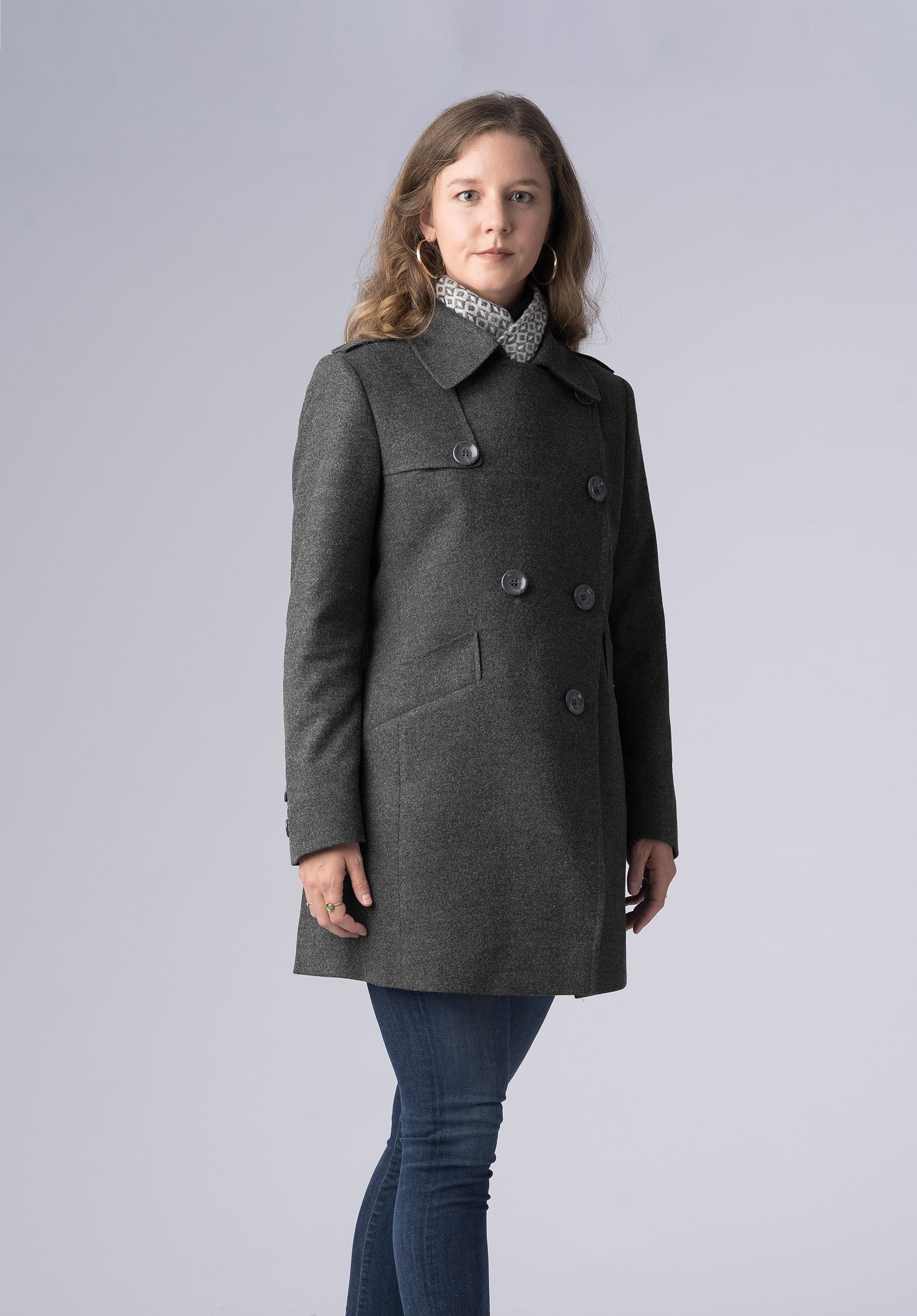 double breasted short woolen- 
coat